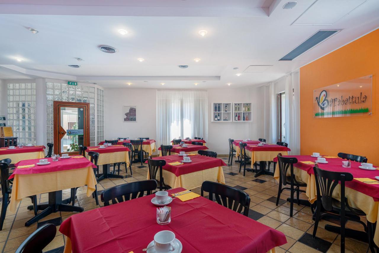 Hotel Marinaro Santa Teresa Gallura Eksteriør bilde