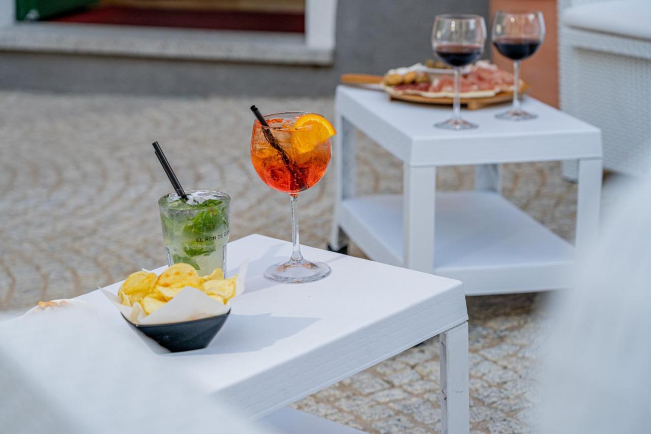 Hotel Marinaro Santa Teresa Gallura Eksteriør bilde